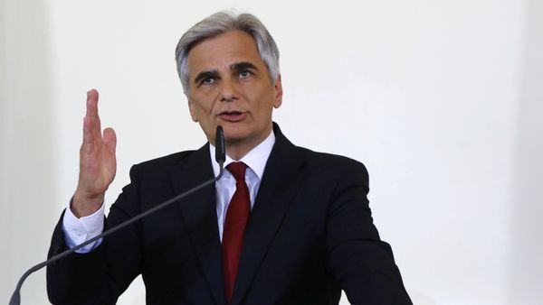 Austrian Chancellor Werner Faymann addresses a news conference in Vienna, Austria, May 9, 2016 - Sputnik International