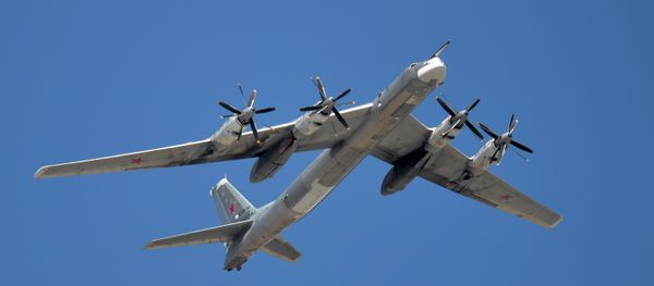 The Tu-95MS is seen flying during the rehearsal of the May 9 Victory Day Parade in Moscow - Sputnik International