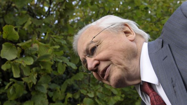 Naturalist Sir David Attenborough visits the Botanical Garden of Gijon, northern Spain, on October 22, 2009. Attenborough will receive on October 23, 2009 the Prince of Asturias Award for Social Sciences. - Sputnik International