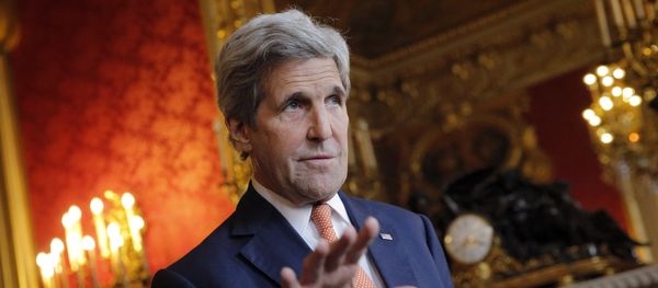 U.S. Secretary of State John Kerry speaks to journalists before a meeting with French Foreign minister Jean-Marc Ayrault, in Paris, Monday, May 9, 2016 - Sputnik International