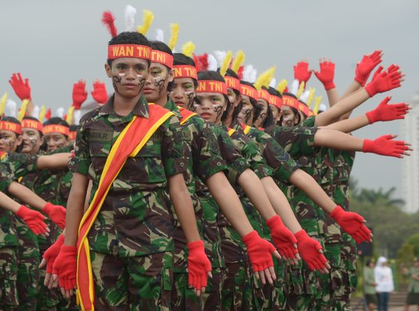 War Couture: Female Military Style Around the World War Couture: Female Military Style Around the World - Sputnik International