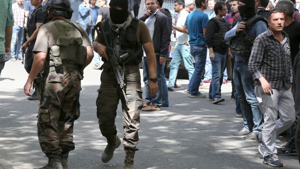 Members of the Turkish police special forces secure a street (File) - Sputnik International