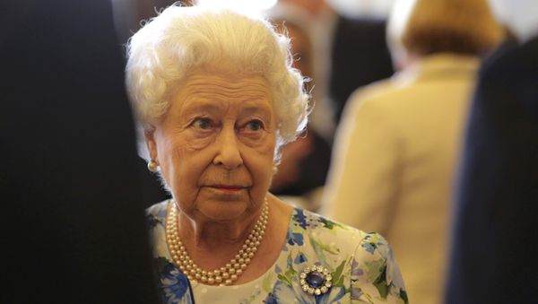 Britain's Queen Elizabeth speaks to Prime Minister David Cameron during a reception in Buckingham Palace to mark the the Queen's 90th Birthday, in London, Britain May 10, 2016. - Sputnik International