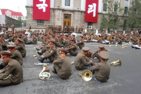 North Korean servicemen prepare for a parade in Pyong Yang North Korean servicemen prepare for a parade in Pyong Yang - Sputnik International
