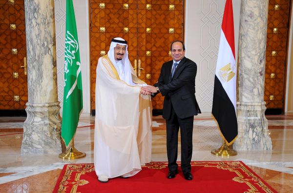 Egyptian President Abdel Fattah al-Sisi and King Salman of Saudi Arabia, Cairo, Egypt April 7, 2016 Egyptian President Abdel Fattah al-Sisi and King Salman of Saudi Arabia, Cairo, Egypt April 7, 2016 - Sputnik International