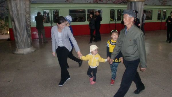 Pyongyang Metro - Sputnik International