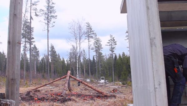 Blowing up a computer with swedish dynamite - Sputnik International