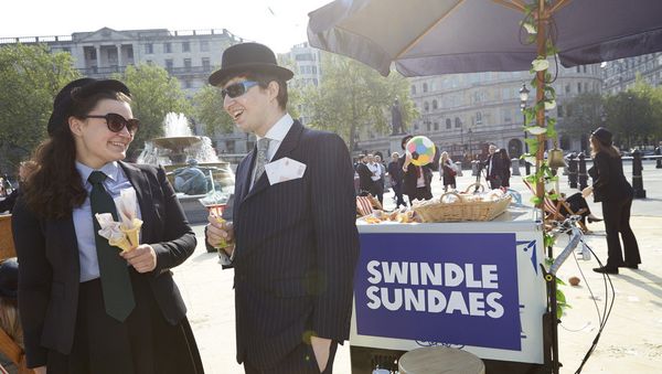 London's Trafalgar Square transformed into an interactive, tropical tax haven by Oxfam, Action Aid and Christian Aid. - Sputnik International
