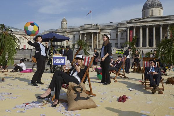 London's Trafalgar Square transformed into an interactive, tropical tax haven by Oxfam, Action Aid and Christian Aid. / London's Trafalgar Square transformed into an interactive, tropical tax haven by Oxfam, Action Aid and Christian Aid. / - Sputnik International
