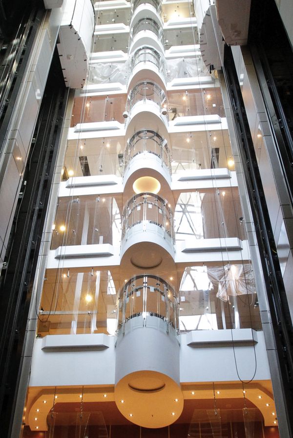 A lift inside the Harmony of the Seas is pictured Thursday Feb. 18, 2016 at the Shipyard in Saint-Nazaire - Sputnik International