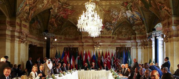 US Secretary of State John Kerry (C), Italian Foreign Minister Paolo Gentiloni and UN Libya envoy Martin Kobler (R) attend the ministerial meeting on Libya in Vienna, Austria, May 16, 2016. US Secretary of State John Kerry (C), Italian Foreign Minister Paolo Gentiloni and UN Libya envoy Martin Kobler (R) attend the ministerial meeting on Libya in Vienna, Austria, May 16, 2016. - Sputnik International