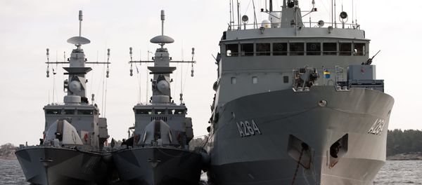 Sweden's HMS Stockholm, left, HMS Malmo and HMS Trosso, right, are seen during an exercise for Swedish ships participating in the EU NAVFOR's operation 'Atalanta' in Somalia outside Karlskrona naval base, Sweden, March 21, 2009 - Sputnik International