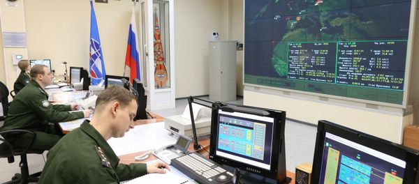 The operations control room of the Voronezh radar, a Russian over-the-horizon early warning highly-prefabricated radar station - Sputnik International