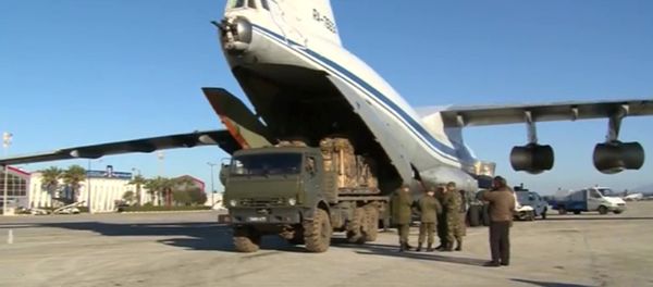 Loading humanitarian cargo for Deir ez-Zor. File photo Loading humanitarian cargo for Deir ez-Zor. File photo - Sputnik International