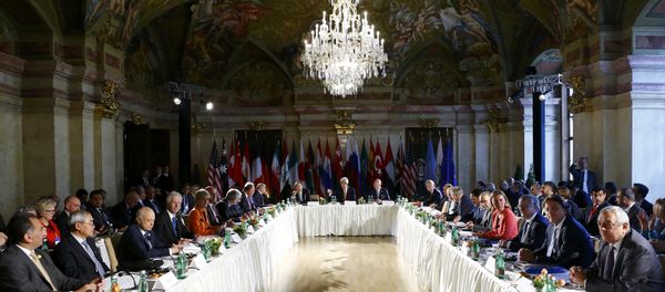 Russian Foreign Minister Sergei Lavrov, center left, U.S. Secretary of State John Kerry, center and United Nations special envoy for Syria Staffan de Mistura, center right, attend the ministerial meeting on Syria in Vienna, Austria, Tuesday, May 17, 2016 Russian Foreign Minister Sergei Lavrov, center left, U.S. Secretary of State John Kerry, center and United Nations special envoy for Syria Staffan de Mistura, center right, attend the ministerial meeting on Syria in Vienna, Austria, Tuesday, May 17, 2016 - Sputnik International