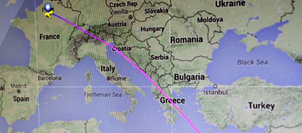 The flight path of EgyptAir flight MS804 from Paris to Cairo is seen on a flight tracking screen May 19, 2016 The flight path of EgyptAir flight MS804 from Paris to Cairo is seen on a flight tracking screen May 19, 2016 - Sputnik International