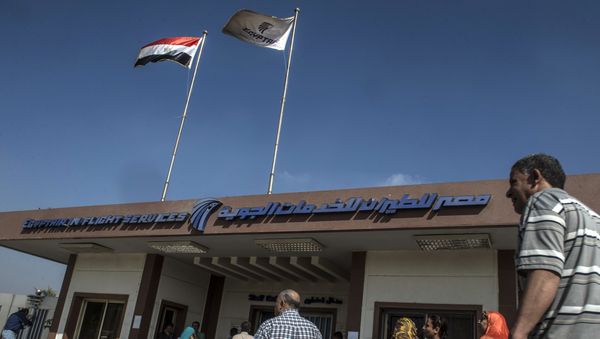 EgyptAir employers arrive to in-Flight services hall at Cairo airport on May 19, 2016 - Sputnik International