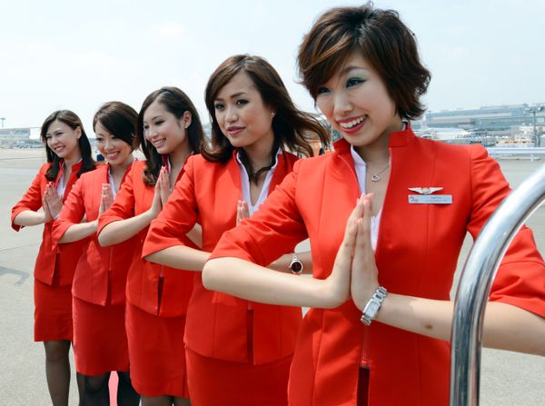 Heavenly Beauty: Stylish Attires of Flight Attendants Worldwide - Sputnik International
