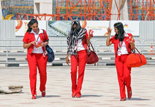 Heavenly Beauty: Stylish Attires of Flight Attendants Worldwide - Sputnik International