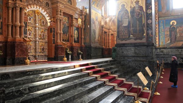 Royal gate in the church of Christ's Resurrection (Savior on Blood) is back in place after eight years of restoration work - Sputnik International