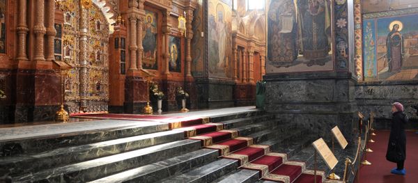 Royal gate in the church of Christ's Resurrection (Savior on Blood) is back in place after eight years of restoration work - Sputnik International
