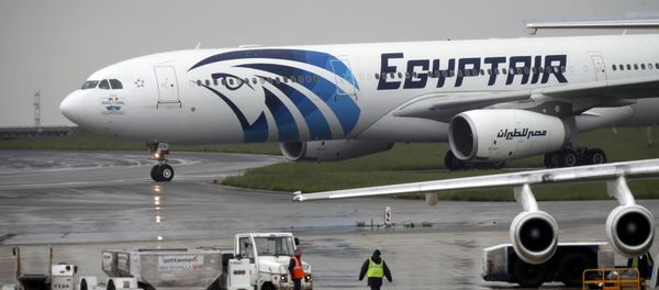 The EgyptAir plane assuring the following flight from Paris to Cairo, after flight MS804 disappeared from radar, taxies on the tarmac at Charles de Gaulle airport in Paris, France, May 19, 2016 The EgyptAir plane assuring the following flight from Paris to Cairo, after flight MS804 disappeared from radar, taxies on the tarmac at Charles de Gaulle airport in Paris, France, May 19, 2016 - Sputnik International