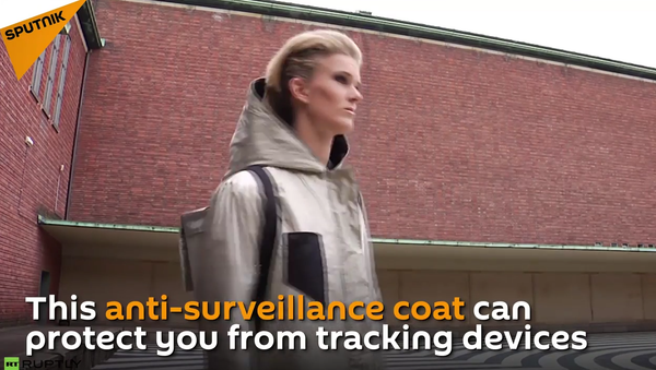 This Anti-Surveillance Coat Can Make You Almost Invisible! - Sputnik International
