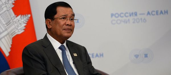 President Vladimir Putin meets with Prime Minister of Cambodia Hun Sen - Sputnik International