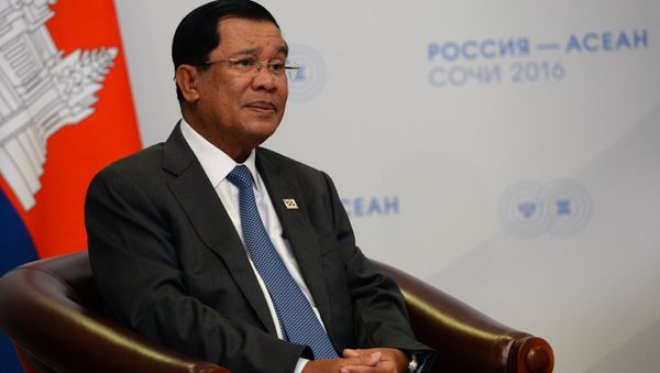 President Vladimir Putin meets with Prime Minister of Cambodia Hun Sen - Sputnik International