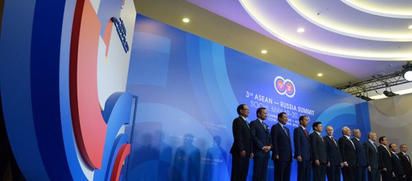 Photo session of the delegation heads - ASEAN-Russia Summit participants at the Radisson Blu Resort & Congress Centre in Sochi - Sputnik International
