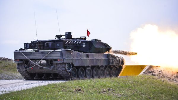 German Bundeswehr Soldiers, fire at their target. - Sputnik International
