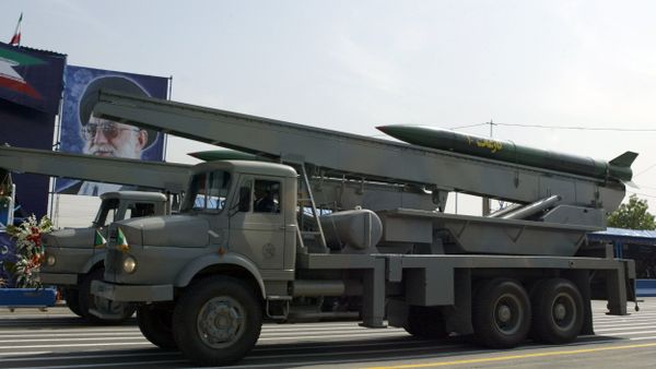 Iranian Nazeat 10 ground-to-air missile is displayed during the army day military parade, outside the mausoleum of the late founder of Islamic republic, Ayatollah Khomeini (poster) in Tehran. (File) Iranian Nazeat 10 ground-to-air missile is displayed during the army day military parade, outside the mausoleum of the late founder of Islamic republic, Ayatollah Khomeini (poster) in Tehran. (File) - Sputnik International