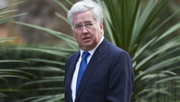 British Defence Secretary Michael Fallon arrives at Downing Street in London on February 20 , 2016 for a meeting of the cabinet following Prime Minister David Cameron's return from EU negotiations in Brussels British Defence Secretary Michael Fallon arrives at Downing Street in London on February 20 , 2016 for a meeting of the cabinet following Prime Minister David Cameron's return from EU negotiations in Brussels - Sputnik International