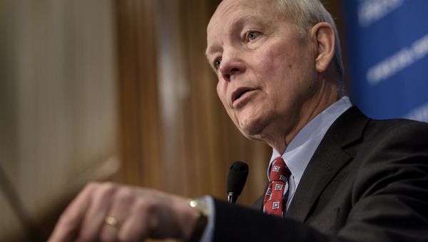 Internal Revenue Service Commissioner John Koskinen speaks during a luncheon at the National Press Club March 24, 2016 in Washington, DC - Sputnik International