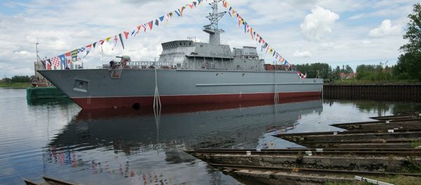 The Alexander Obukhov minesweeper lead ship floated out - Sputnik International