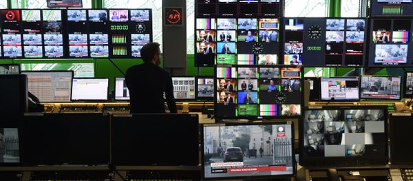 A picture taken on December 8, 2015 shows the control room in the new headquarters of the multilingual news television channel Euronews in the Confluence district, in Lyon, southeastern France - Sputnik International