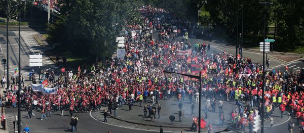 People demonstrate in Le Havre northwestern France, on May 26, 2016 to protest against the government's proposed labour reforms - Sputnik International