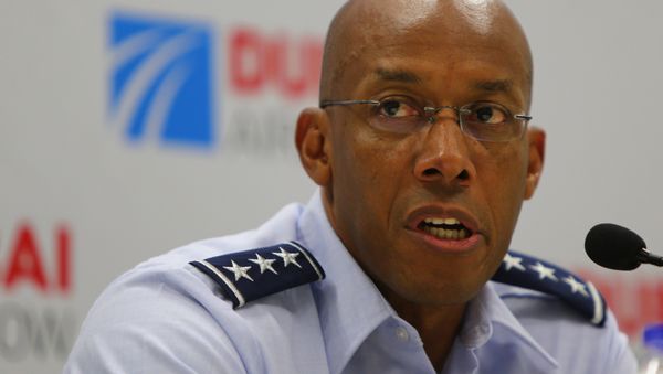 Lieutenant General Charles Q Brown, commander of the United States Air Forces Central Command, Southwest Asia, speaks during a joint press conference with US Secretary of the Air Force Deborah Lee James at the Dubai Airshow on November 10, 2015 - Sputnik International