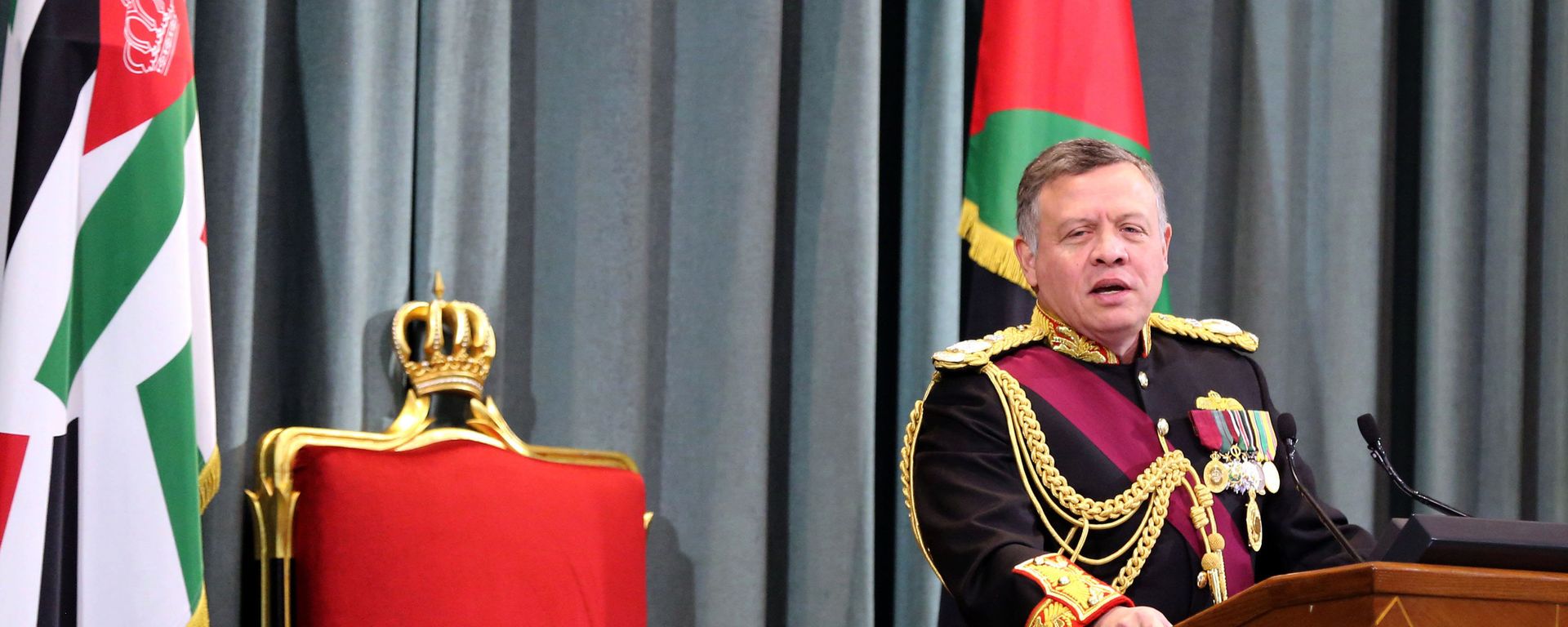 Jordanian King Abdullah II delivers a speech at the parliament (file) Jordanian King Abdullah II delivers a speech at the parliament (file) - Sputnik International, 1920, 04.10.2021