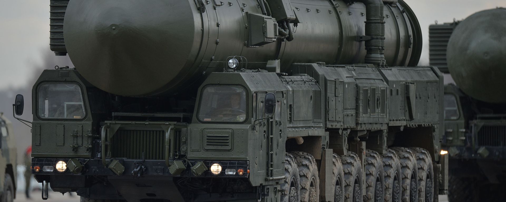 An intercontinental ballistic missile Yars of the mechanized column of the Central Military District's Moscow Garrison during the rehearsal of the military parade to mark the 71st Anniversary of the Victory in the Great Patriotic War, at the Alabino training ground, Moscow Region. An intercontinental ballistic missile Yars of the mechanized column of the Central Military District's Moscow Garrison during the rehearsal of the military parade to mark the 71st Anniversary of the Victory in the Great Patriotic War, at the Alabino training ground, Moscow Region. - Sputnik International, 1920, 08.11.2022