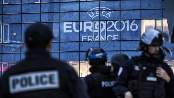 Policemen take part in a mock suicide attack exercise as part of security measures for the upcoming Euro 2016 football championship, at the Parc Olympique Lyonnais stadium in Decines-Charpieu, near Lyon, central-eastern France, on May 30, 2016 Policemen take part in a mock suicide attack exercise as part of security measures for the upcoming Euro 2016 football championship, at the Parc Olympique Lyonnais stadium in Decines-Charpieu, near Lyon, central-eastern France, on May 30, 2016 - Sputnik International