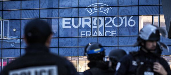 Policemen take part in a mock suicide attack exercise as part of security measures for the upcoming Euro 2016 football championship, at the Parc Olympique Lyonnais stadium in Decines-Charpieu, near Lyon, central-eastern France, on May 30, 2016 Policemen take part in a mock suicide attack exercise as part of security measures for the upcoming Euro 2016 football championship, at the Parc Olympique Lyonnais stadium in Decines-Charpieu, near Lyon, central-eastern France, on May 30, 2016 - Sputnik International