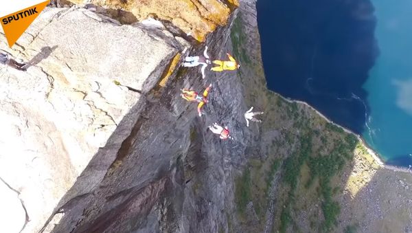 Kjerag: The Mecca of Basejumpers - Sputnik International