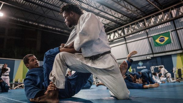 Popole Misenga, 24 (R), a refugee judoka from the Democratic Republic of Congo, during a training at Instituto Reacao in Rio de Janeiro, Brazil, on April 14, 2016. Misenga is a strong candidate for the newly created Refugees Olympic Athletes team for the Rio 2016 Olympic Games Popole Misenga, 24 (R), a refugee judoka from the Democratic Republic of Congo, during a training at Instituto Reacao in Rio de Janeiro, Brazil, on April 14, 2016. Misenga is a strong candidate for the newly created Refugees Olympic Athletes team for the Rio 2016 Olympic Games - Sputnik International