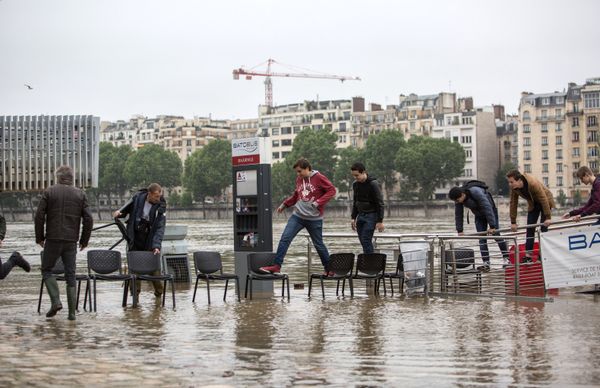 Paris hit by flash floods - Sputnik International