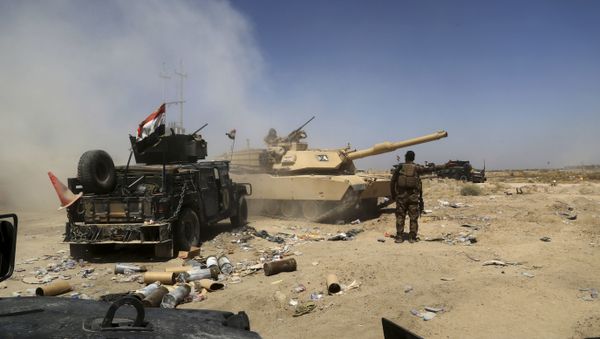 Iraqi military forces prepare for an offensive into Fallujah to retake the city from Islamic State militants in Iraq, Friday, June 3, 2016 - Sputnik International