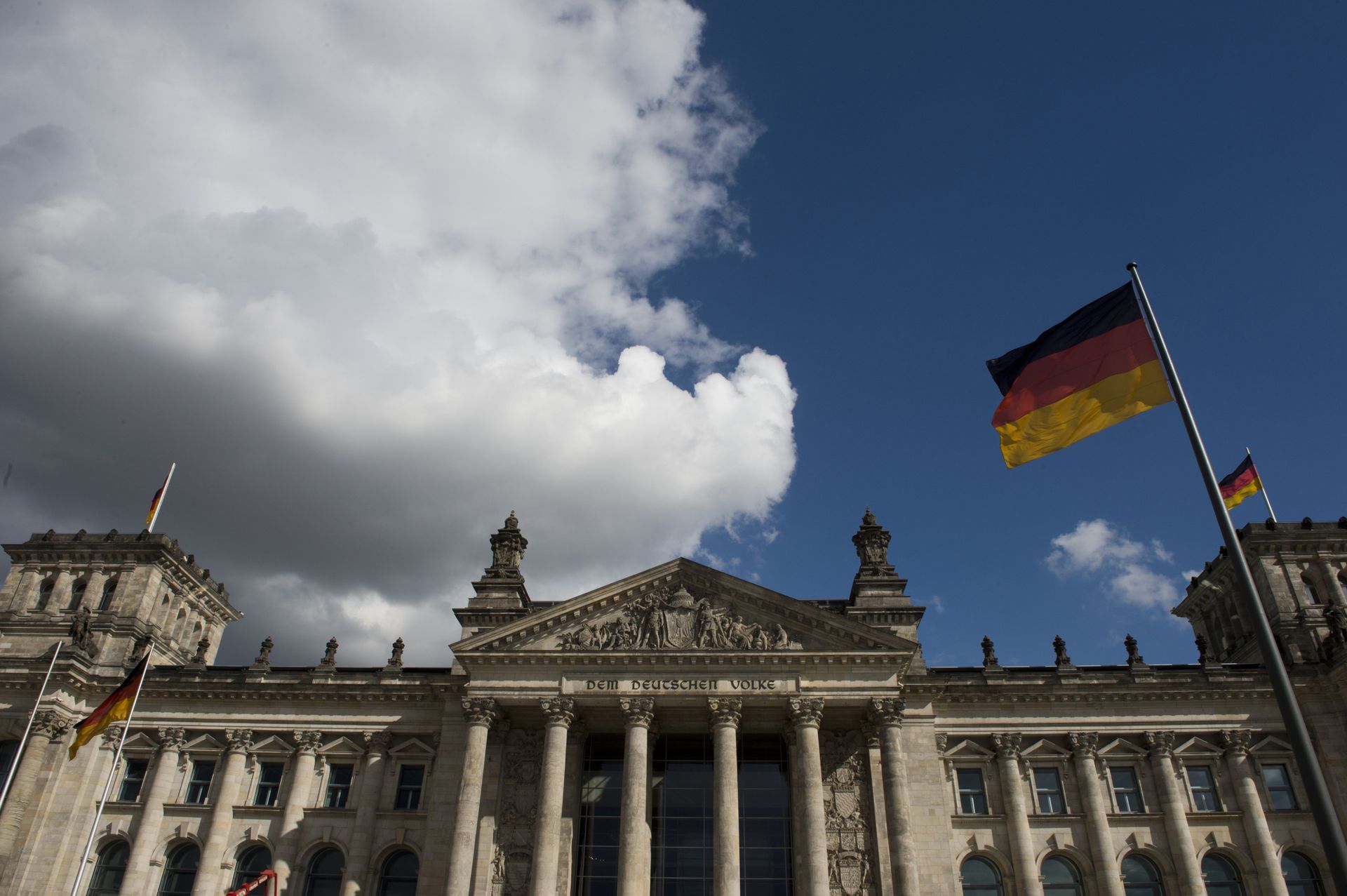 View of the Reichstag building which houses the Bundestag lower house of parliament, in Berlin View of the Reichstag building which houses the Bundestag lower house of parliament, in Berlin - Sputnik International, 1920, 27.09.2021