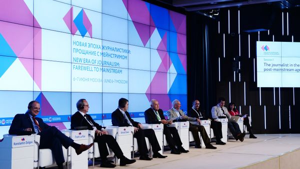 'The New Era of Journalism: Farewell to Mainstream' Int'l Media Forum - Sputnik International
