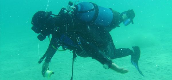 A diver inspects what was thought to be an underwater ‘lost city’ in the waters of the Greek island Zakynthos. - Sputnik International