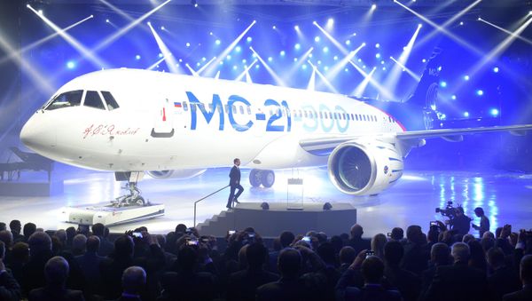 June 8, 2016. Russian Prime Minister Dmitry Medvedev takes part in a presentation of MC-21-300 mid-range aircraft at the Irkutsk Aircraft Plant (Irkut Corporation). - Sputnik International